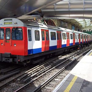 London Underground C-stcok train at Farrington