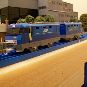 EH-200 "Blue Thunder" electric locomotive, Japan.
The two locomotives are permanently coupled Bo-Bo+Bo-Bo and spend much of their time hauling tank w